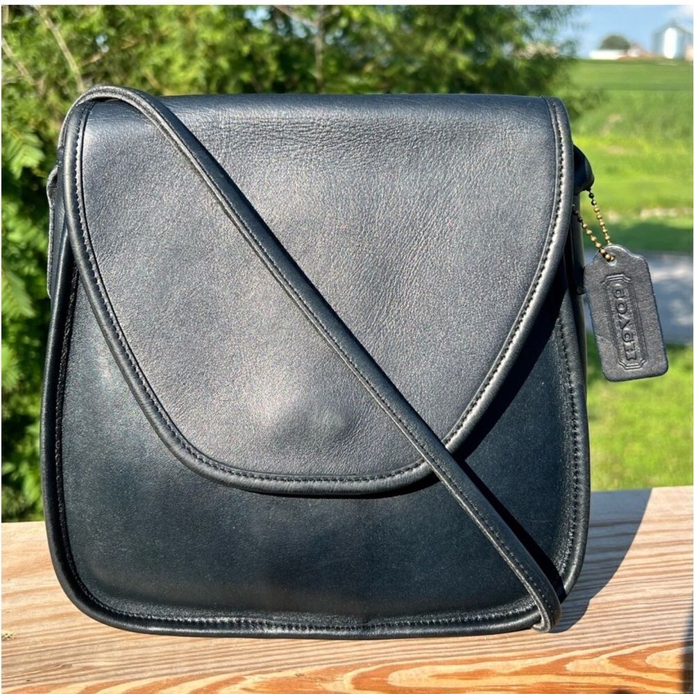 Coach Vintage Navy Blue Geometric Lindsay Crossbody Bag W/Blue Hang Tag - Picture 2 of 16
